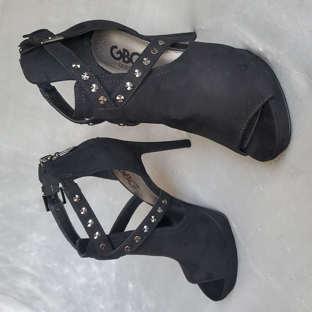 🆕️ GBG GUESS Jasin Studded Black Platform Stiletto Heels SIZE: 6M